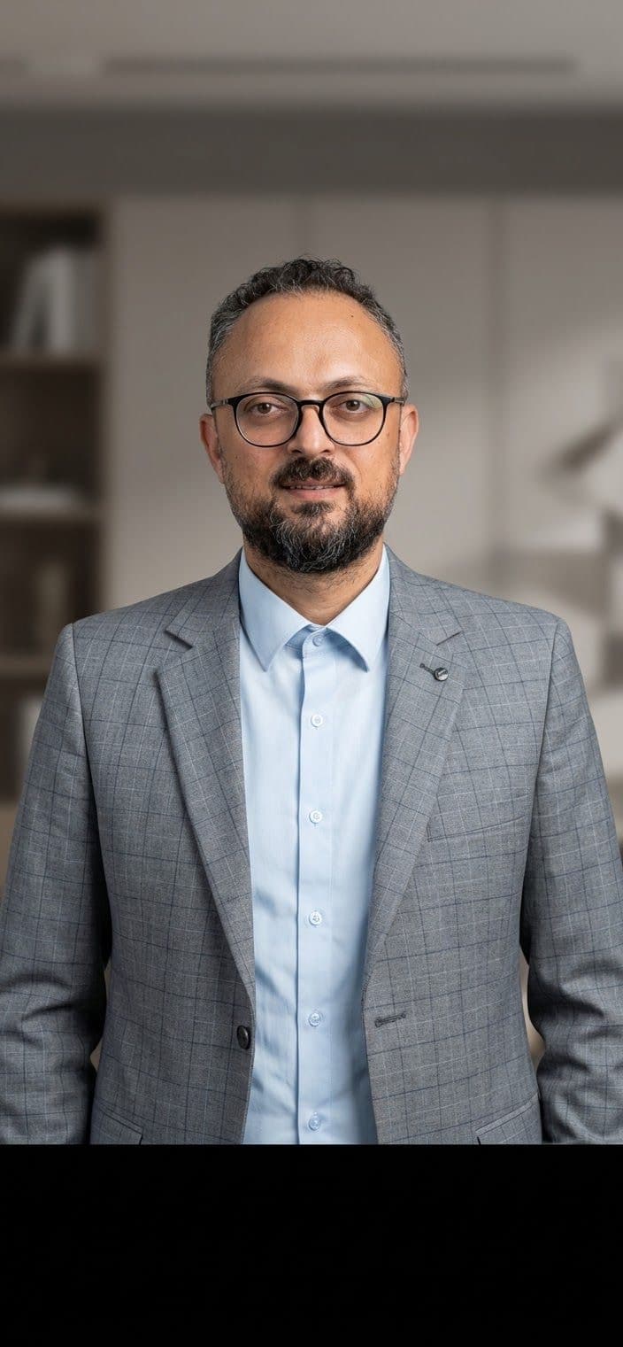 Aysar Obeidat professional portrait